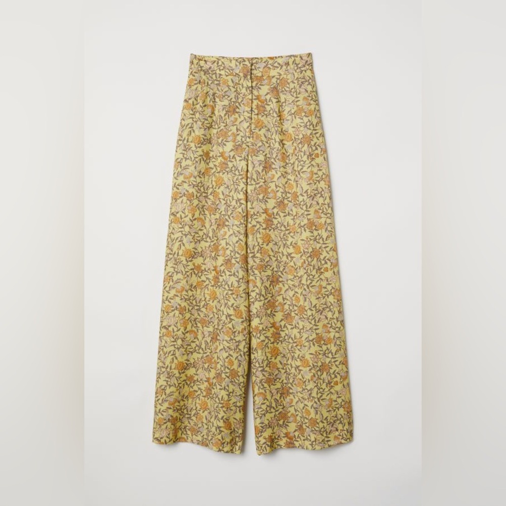H&M | Wide Leg Floral Trousers - Picture 2 of 16